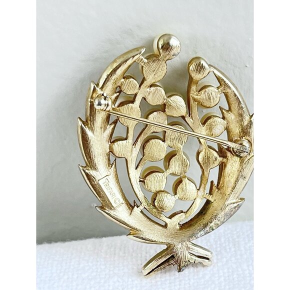 Vintage Trifari Olympic Style Brooch Pin - Picture 3 of 6